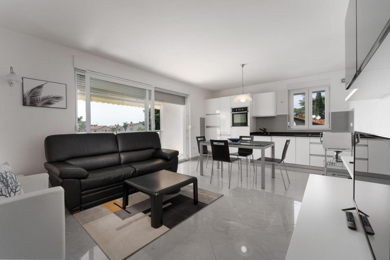 Apartment Sky By Seeadria Agency